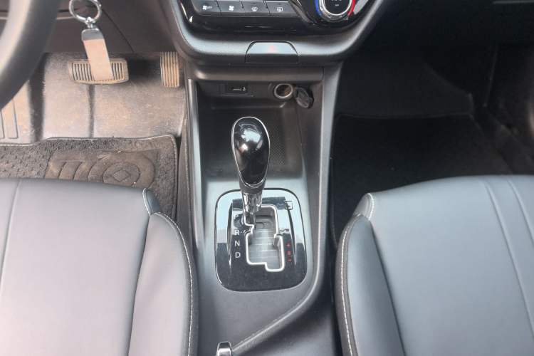 Used Changan Alsvin 2019 1.5L DCT Luxury Version China VI Standard