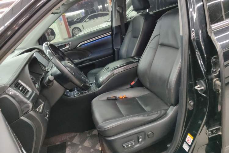 Used Toyota Highlander 2021 2.0T Four-Wheel Drive Luxury Edition 7 Seats
