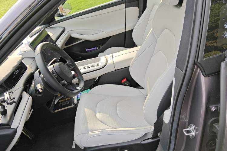 Used  SU7 2024 Four-Wheel-Drive Max Founder's Edition