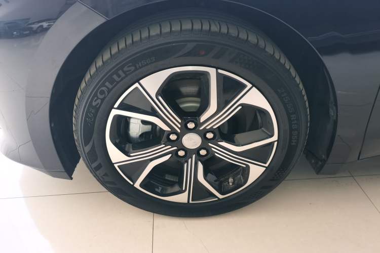 Used Hongqi E-QM5 2021 Online Booking Charging T3 Edition 5-Seater
