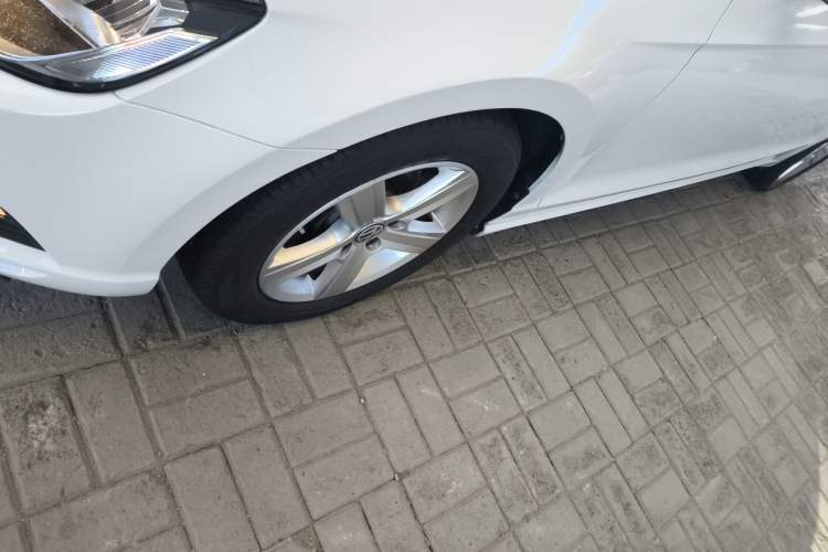 Used Volkswagen Lamando 2017 230TSI DSG Fashion Edition
