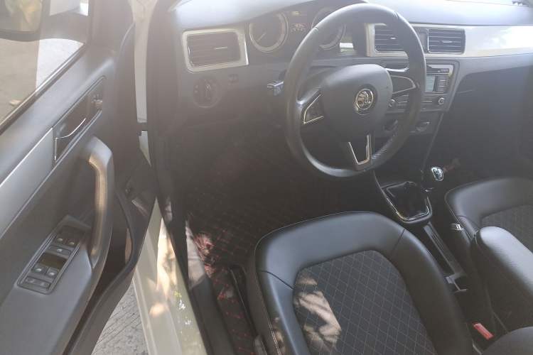 Used Skoda Rapid 2018 1.6L Manual Comfort Edition
