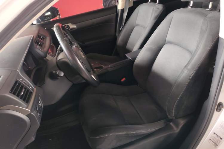 Used Lexus CT 2017 CT200h Elite Edition Solid Color China V Standard
