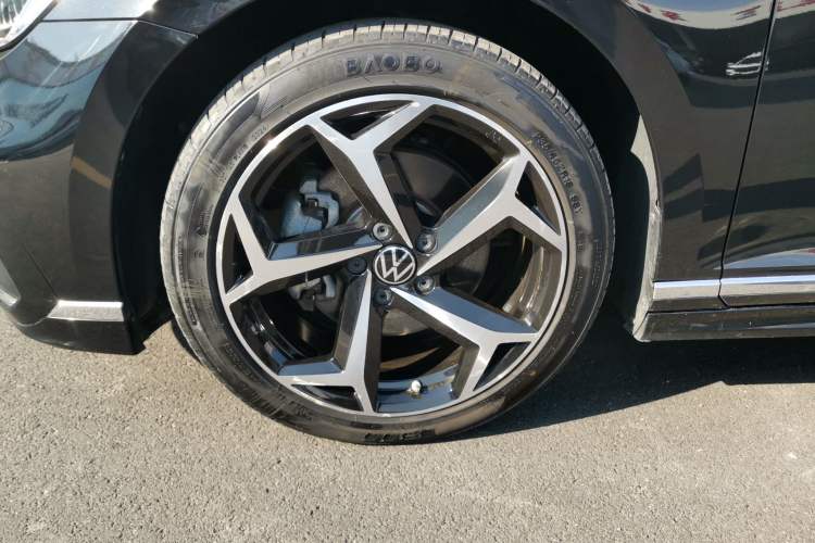 Used Volkswagen Magotan 2023 2 Million Units Commemorative Edition 330TSI DSG Luxury Version
