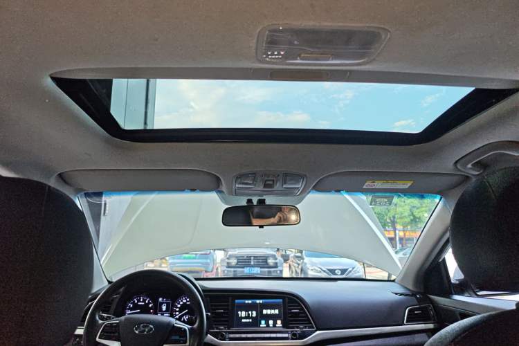 Used Hyundai Elantra 2016 1.6L Automatic ZhiXuan – Elite Version
