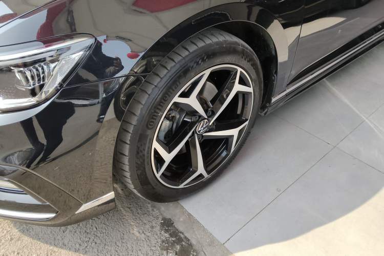 Used Volkswagen Magotan 2023 2 Million Units Commemorative Edition 330TSI DSG Luxury Version