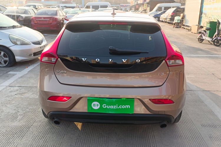 Used Volvo V40 2017 T3 Zhiyi Edition
