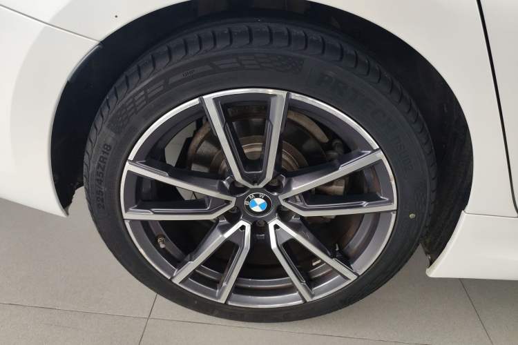 Used BMW 3 Series 2021 Second Facelift 325Li M Sport Package
