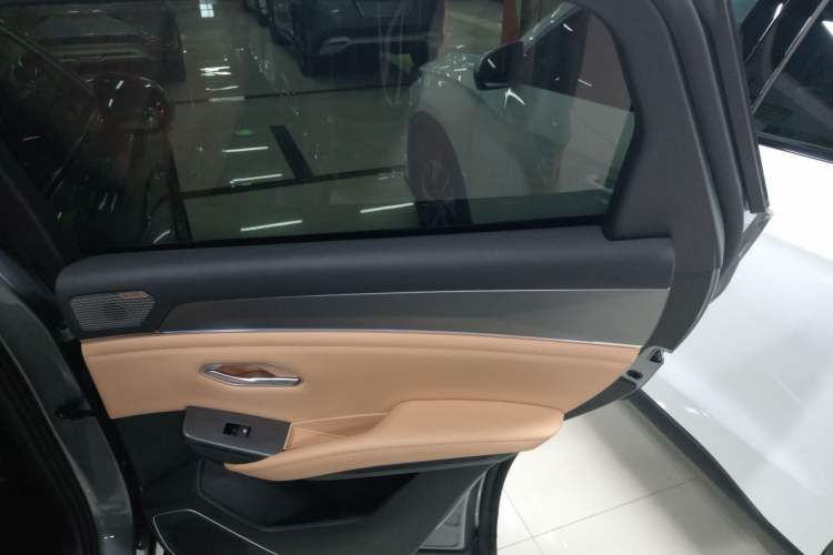 Used BYD Song L DM-i 2024 160 km Excellence Version
