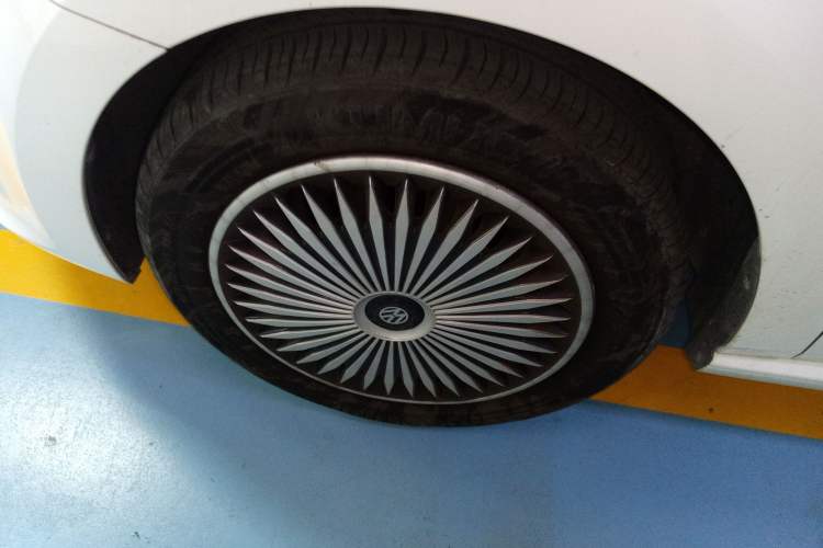 Used Volkswagen Polo 2016 1.6L Automatic Comfort Model
