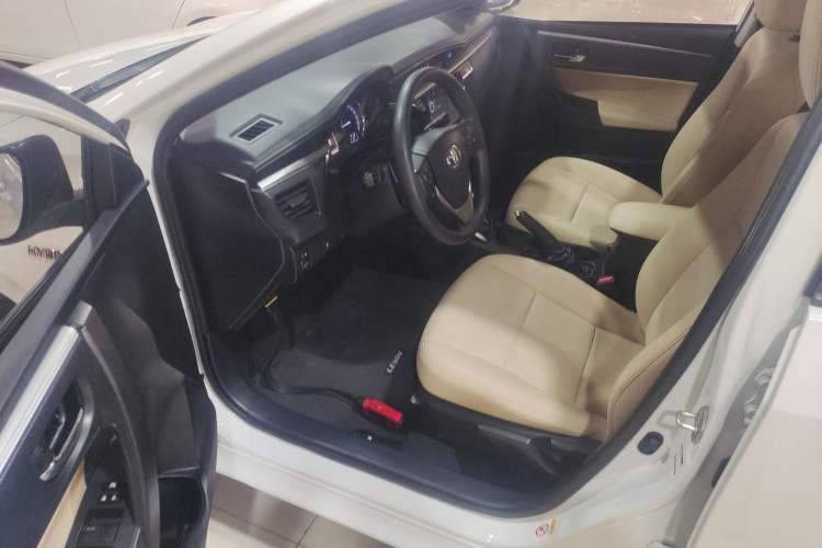 Used Toyota Levin 2017 Revised Dual-Engine 1.8H GS E-CVT Elite Sunroof Version China V Standard