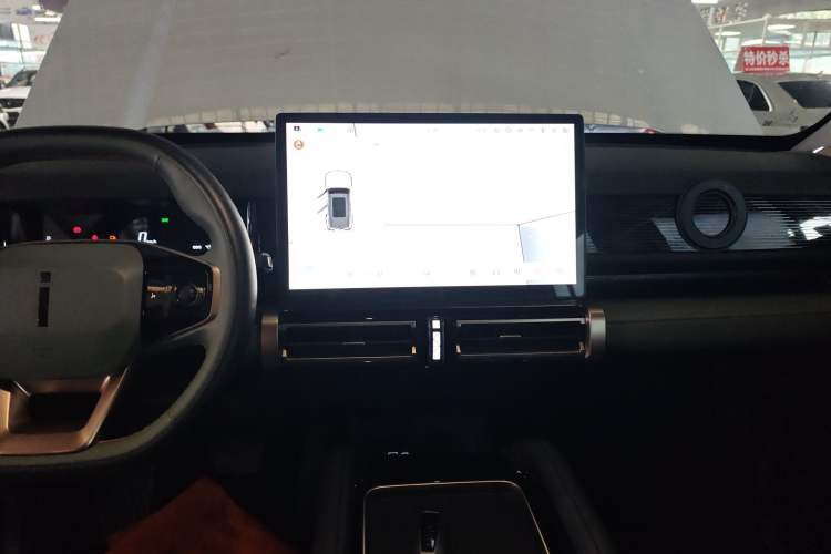 Used  03 2024 401km Two-Wheel Drive Standard Advanced Version
