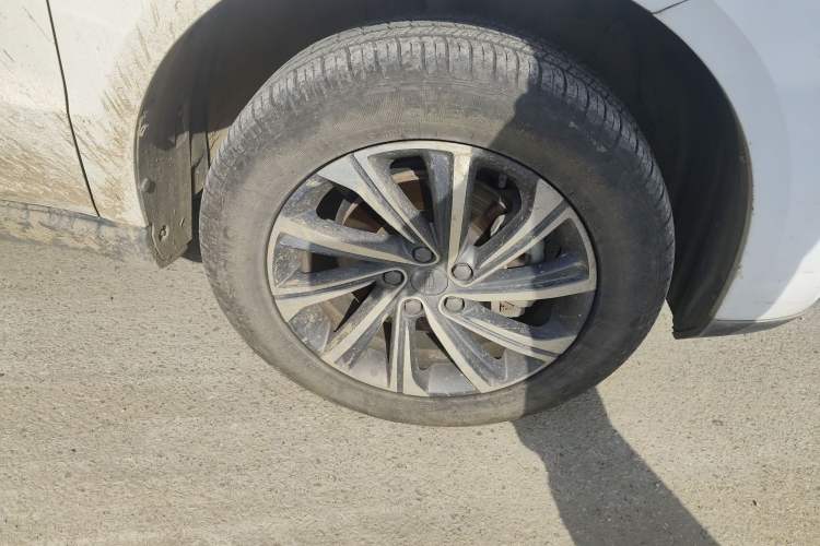 Used Geely Auto Vision X6 2020 1.4T Manual Luxury Model
