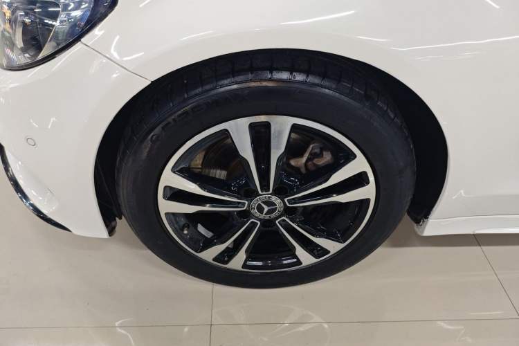 Used Mercedes-Benz C-Class 2017 Restyled C 200 Sport Edition
