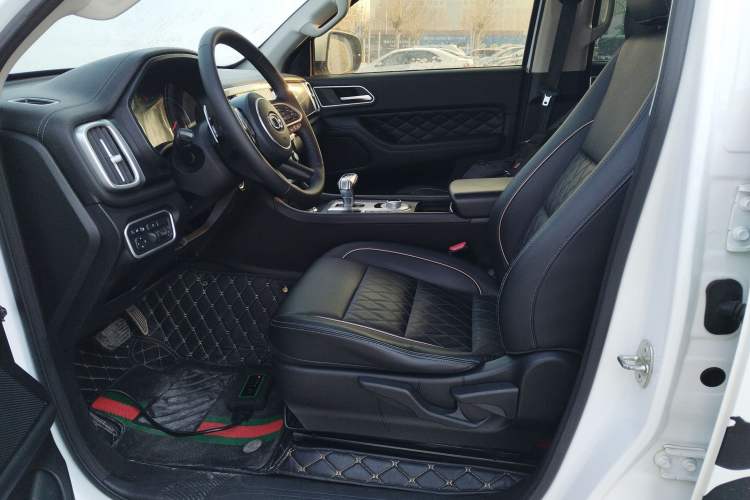 Used Great Wall Poer 2021 2.0T Global Version Automatic Diesel 4x4 Comfort Trim Standard Box GW4D20M
