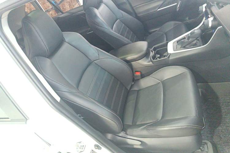 Used Toyota Wildlander 2020 2.0L CVT Two-Wheel Drive Luxury Edition