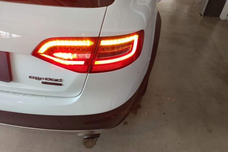 Used Audi A4 2014 40 TFSI allroad quattro plus version
