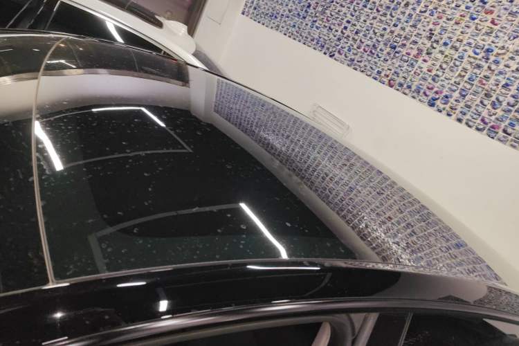 Used Tesla Model Y 2023 High-Performance All-Wheel-Drive Version
