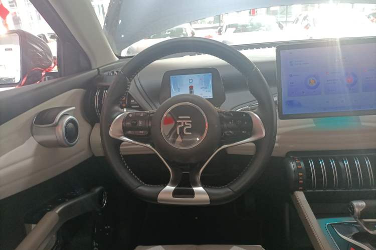 Used BYD Yuan PLUS 2024 Honor Edition 430KM Beyond Model
