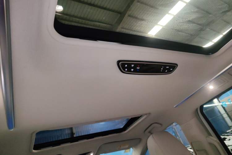 Used GAC Trumpchi M8 2018 320T Luxury Edition
