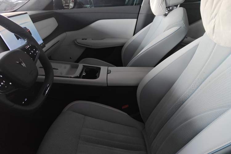 Used VOYAH COURAGE 2024 Long-Range Supercharge Edition
