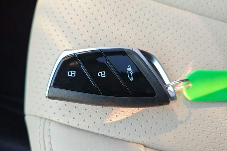 Used Iveco Fidato 2023 B33 Passenger Bus 2.0T 110 kW Automatic Starlight Edition High Roof
