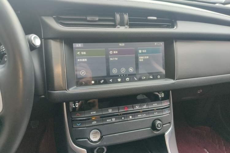 Used Jaguar XFL 2020 XFL 2.0T P200 Two-Wheel-Drive Rally Flag Edition
