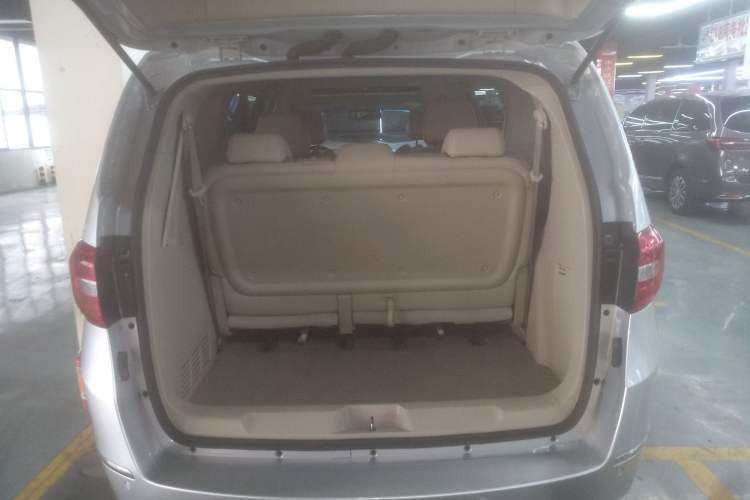 Used Buick GL8 2018 28T Luxury Model China VI Standard