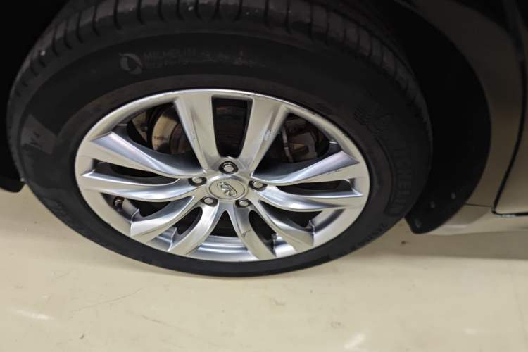 Used Infiniti Q70 2015 Q70L 2.5L Elite Edition
