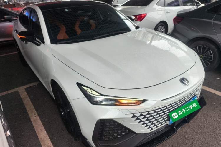 Used Changan UNI-V 2023 2.0T Leading-Speed Edition
