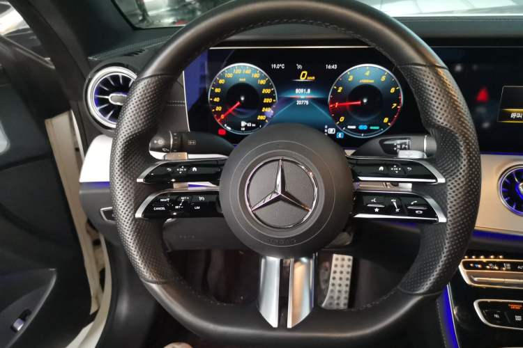 Used Mercedes-Benz E-Class 2021 E 260 Coupe
