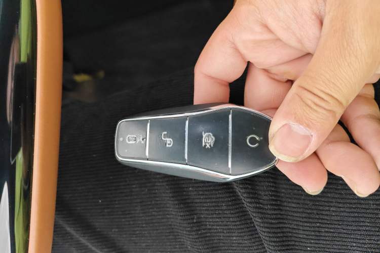 Used BYD Han 2022 DM-i 121KM Prestige Model
