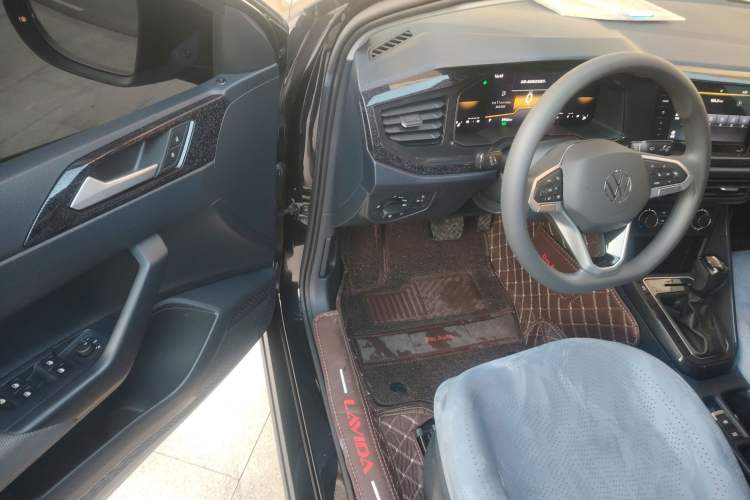 Used Volkswagen Lavida 2025 New Sharp 1.5L Outstanding New Edition