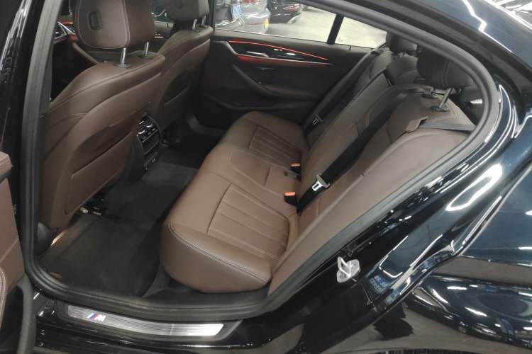 Used BMW 5 Series 2020 525Li M Sport Package