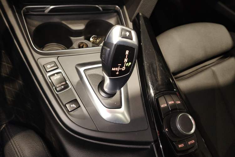 Used BMW 3 Series GT 2018 320i Sport Edition
