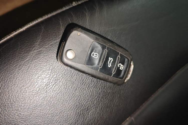 Used Volkswagen Lavida 2013 Restyled Classic 1.6L Automatic Comfort Edition