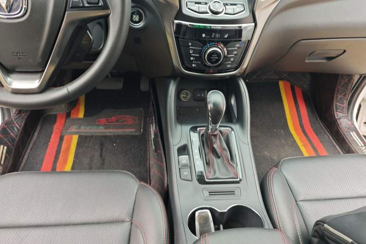 Used Changan CS75 2016 1.8T Automatic Elite Model China V Standard
