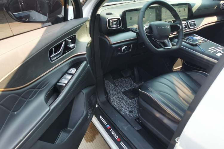 Used Chery Tiggo 9 2023 2.0T Dual-Clutch Two-Wheel Drive Leading Edition 5 Seats