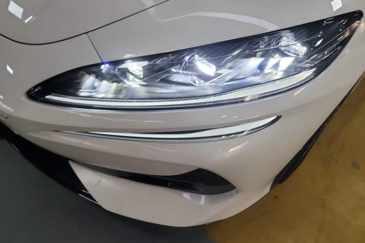 Used Denza Z9GT 2024 1100 Four-Wheel Drive Max Edition
