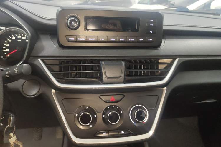 Used Wuling Hongguang S3 2018 1.5L Manual Standard Version China V Standard
