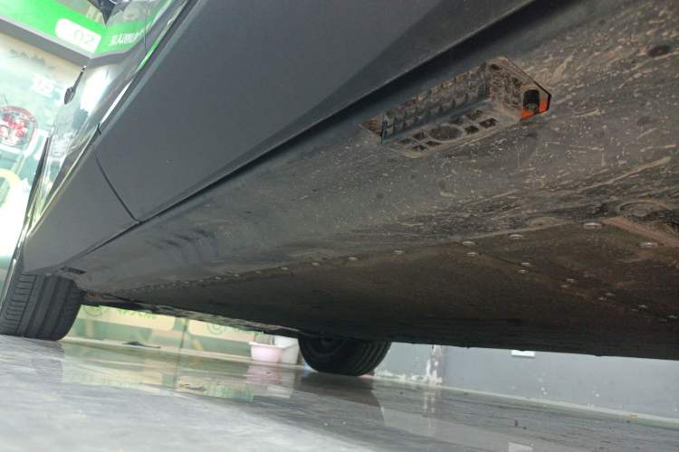 Used  E07 2025 All-Electric 4x4 90kWh Ultra High-Performance Edition
