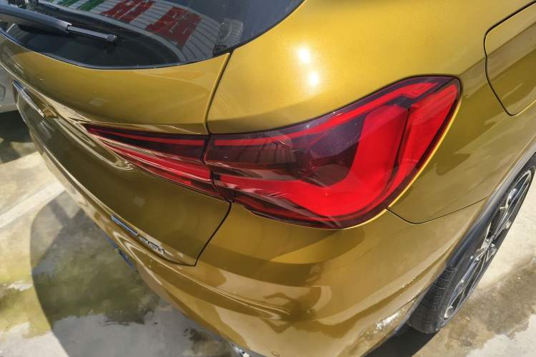 Used BMW X2 2018 sDrive25i Luxury Model with M Off-Road Package China V Emission Standard
