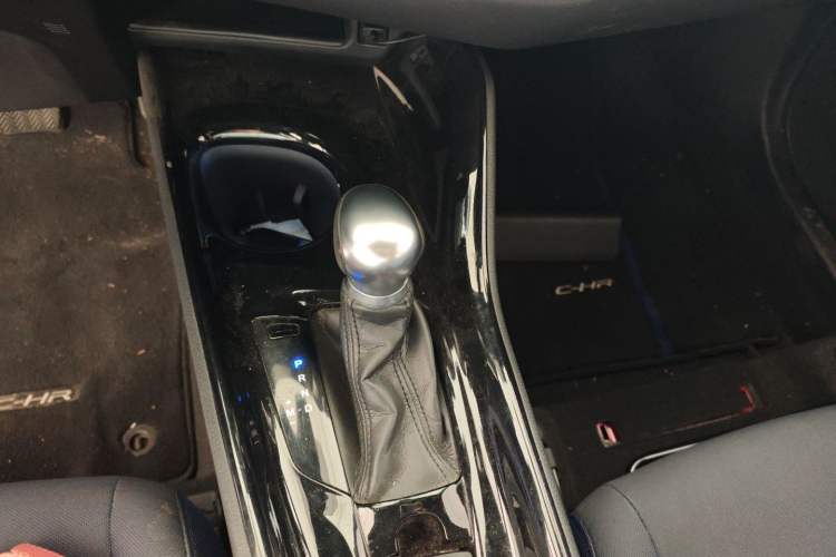 Used Toyota C-HR 2018 2.0L Leading Edition China VI
