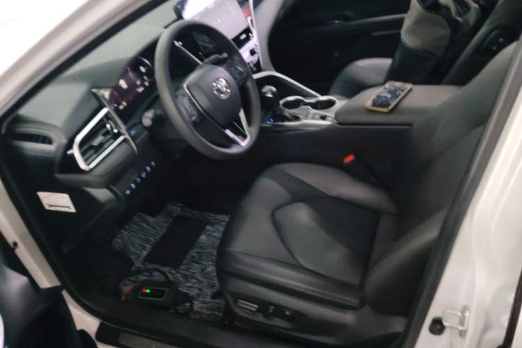 Used Toyota Camry 2021 2.5G Luxury Edition
