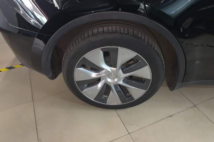 Used Tesla Model Y 2022 Rear-Wheel-Drive Version
