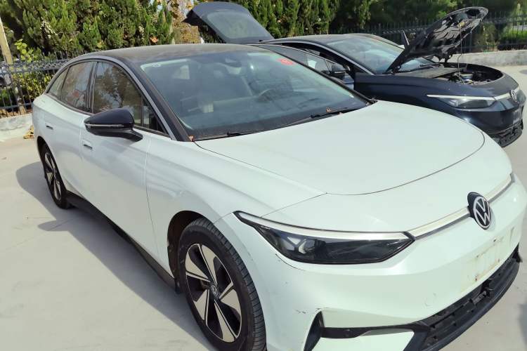 Used Volkswagen ID.7 VIZZION 2024 AIR model