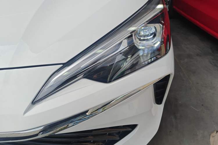 Used Roewe i5 2023 1.5L CVT Luxury Edition