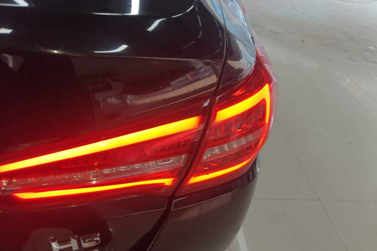 Used Hongqi H5 2019 30TD Dynamic Edition