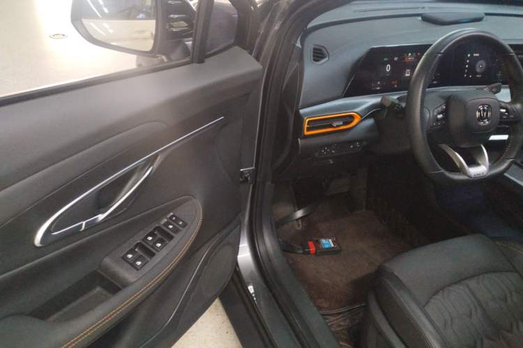 Used Changan UNI-T 2022 2.0T Prestige Version
