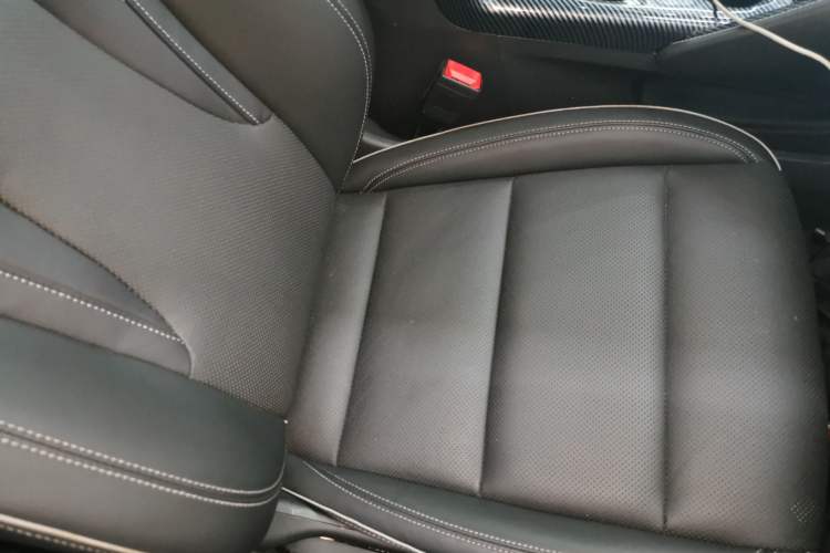 Used Buick Envision 2022 Facelift Encore S 652T Two-Wheel-Drive Luxury Model
